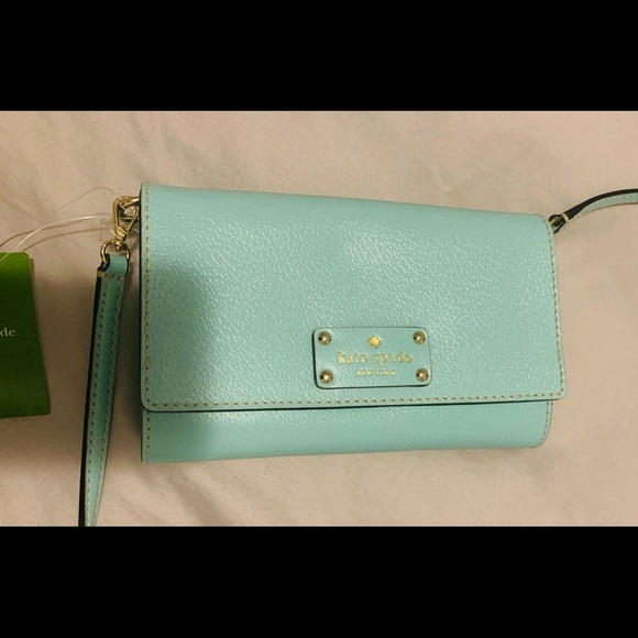kate spade Handbags - Kate Spade Natalie Wellesley Small Clutch Crossbody Bag